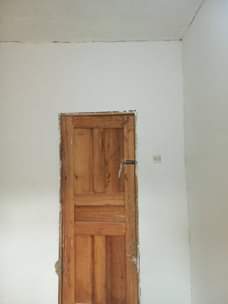 A picture of Chumba single kodi elf 30 tu kipo pugu station maji