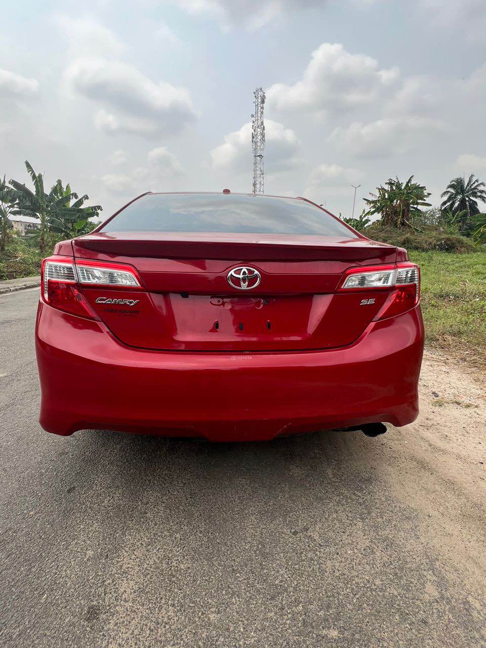 A picture of Foreign used 2012 Toyota camry SE 2025 entry first body