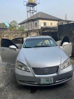 A picture of 2008 lexus es350 Belguim grade Sound engine Gear Is Ac