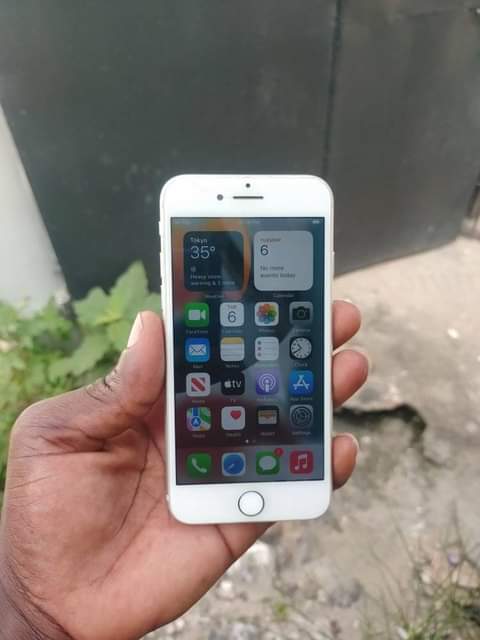 A picture of IPHONE 7PLEN