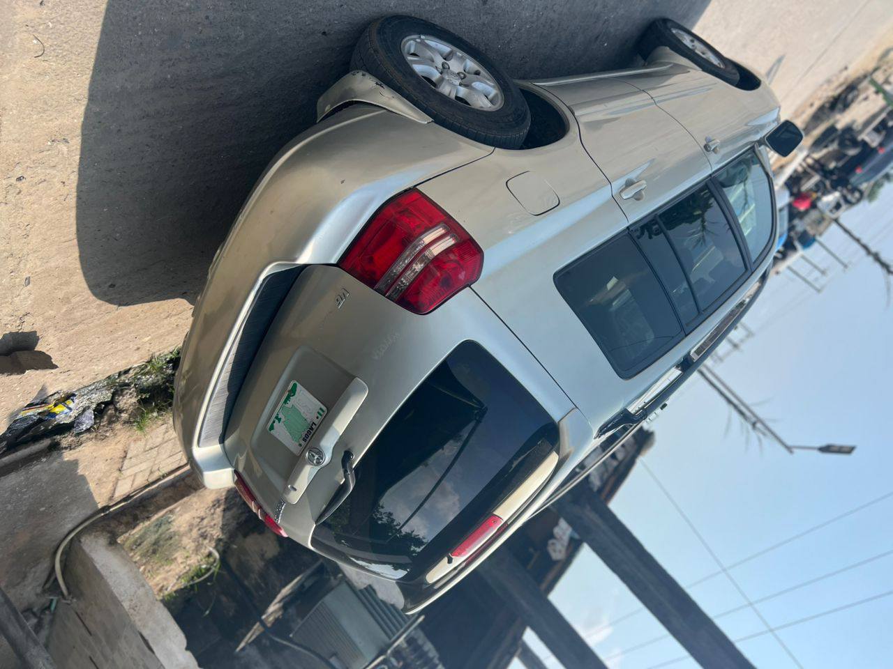 A picture of 2004 TOYOTA HIGHLANDER FOR SALE