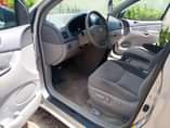 A picture of 06 Toyota Sienna