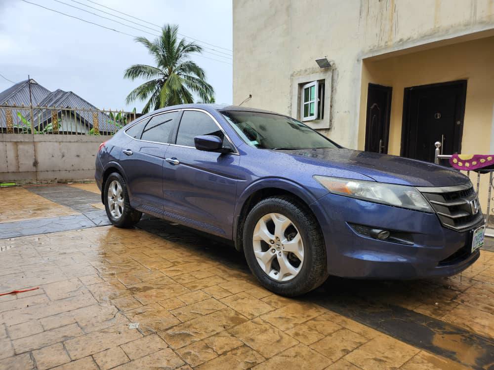 A picture of Honda Crosstour