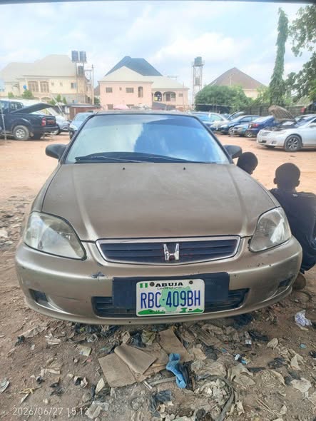 A picture of 2000 Honda Civic