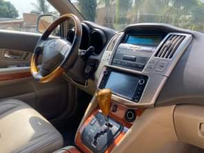 A picture of BELGIUM ESCAPE LEXUS RX330 2004 2005 MODEL FIRST BODY WITH