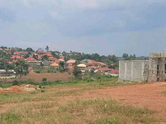 A picture of Namugongo Sonde plots 75m payable in instalments 0759502757