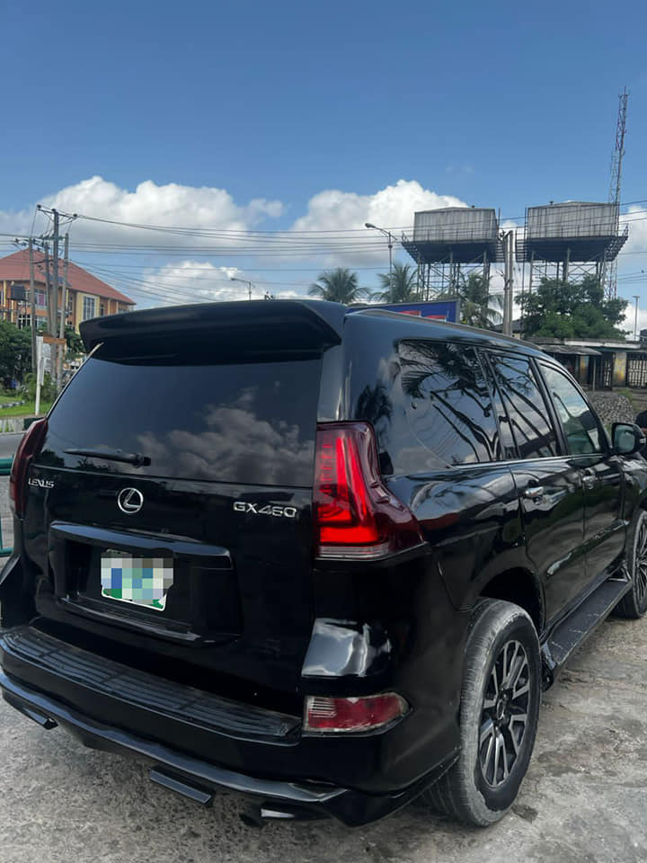 A picture of LEXUS GX470 UPGRADED
