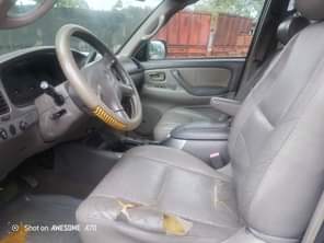 A picture of Toyota Sequoia 2009 model 1st body Sound Engine Good gear