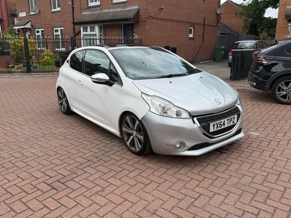 peugeot 208