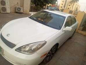 A picture of Lexus ES330 2004 model 4 sale Super Clean first body
