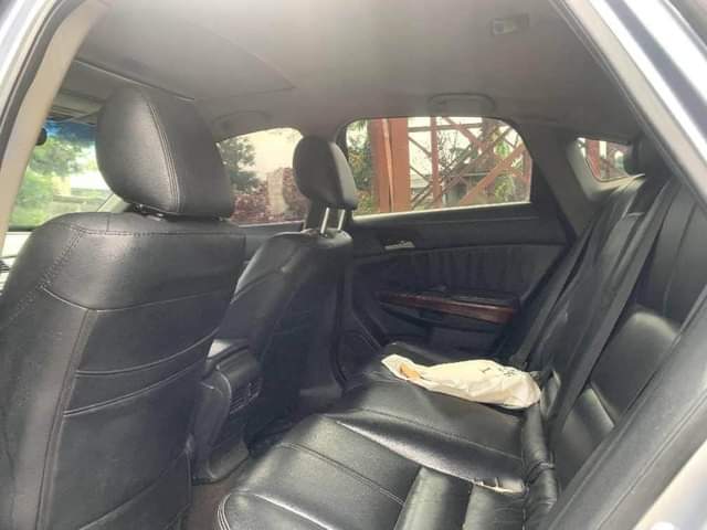 A picture of Honda Crosstour 2010 model