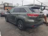 A picture of October 2016 Toyota highlander Toks