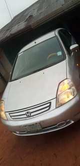 A picture of 2001 HONDA Stream 4 plugs