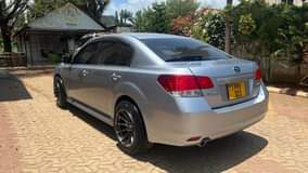 A picture of SUBARU LEGACY 2012