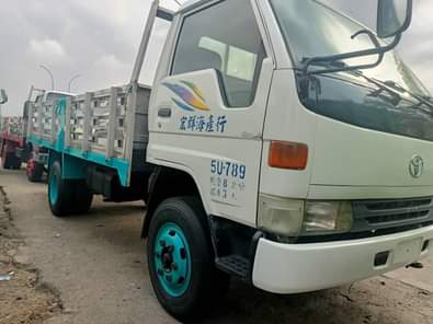 A picture of FASTEST FINGERS ALERT ANODA GOOD DEAL AGAIN Foreign Used Direct