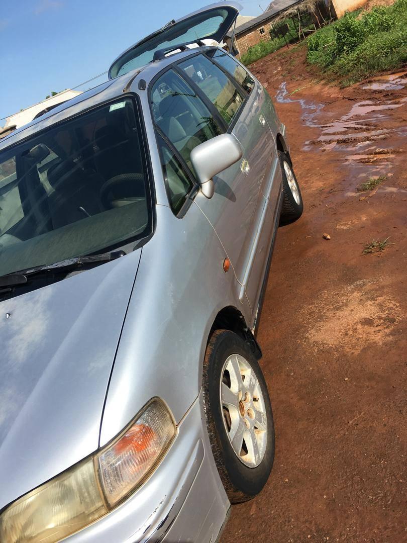 A picture of 1999 Honda Shuttle