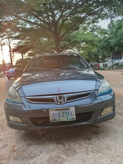 A picture of 2005 HONDA ACCORD