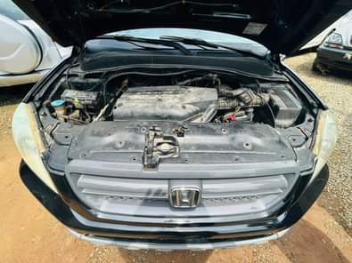 A picture of Honda Pilot 05 3 Rows Toks Standard Location Ikorodu Price
