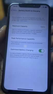 A picture of Jipongeze kwa kufunga mwaka na fungua mwaka na Iphone X