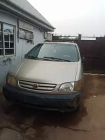 A picture of Engine and gear in good condition only Ac need to