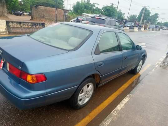 A picture of Pristine clean and sharp Toyota Camry drop light Untouched engine