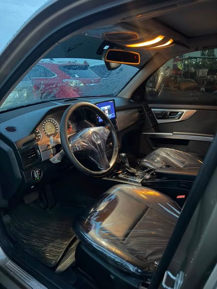 A picture of GLK350 4Matic 2010 Model