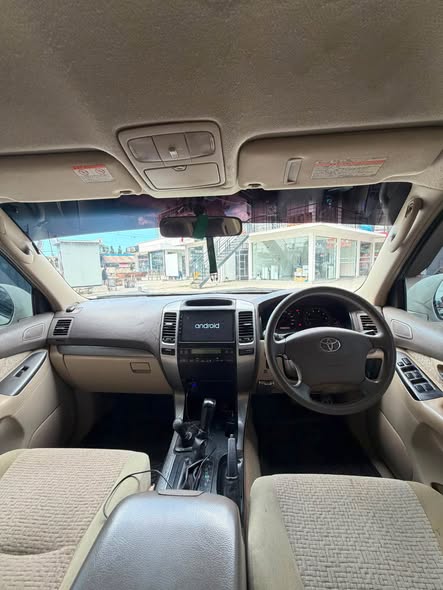 A picture of LANDCRUISER PRADO 120