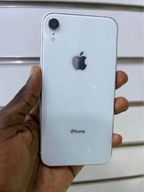 A picture of iPhone XR 64gb faceid working 700k WhatsApp or call 0759979422