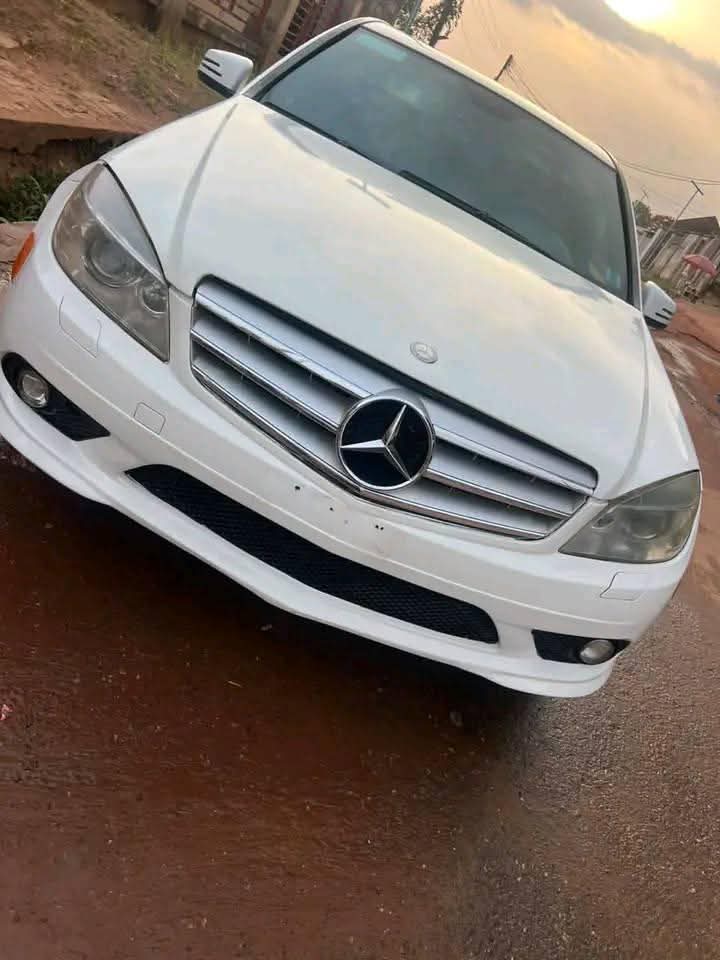 A picture of c300 Benz