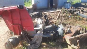 A picture of Gearbox and diff for 290mf only shilings 100k