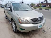 A picture of LEXUS RX350