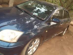 A picture of Toyota Avensis painted buy and drive everything working perfectly ok