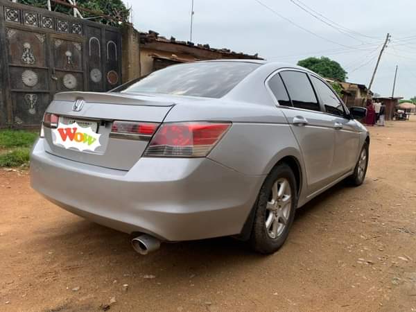 A picture of EXTREMELY SUPER CLEAN USED HONDA ACCORD 2010 MODEL EVERYTHING BLESSED