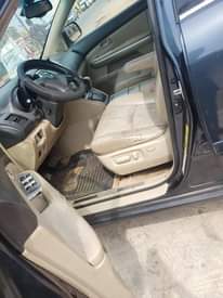 A picture of Lexus RX400