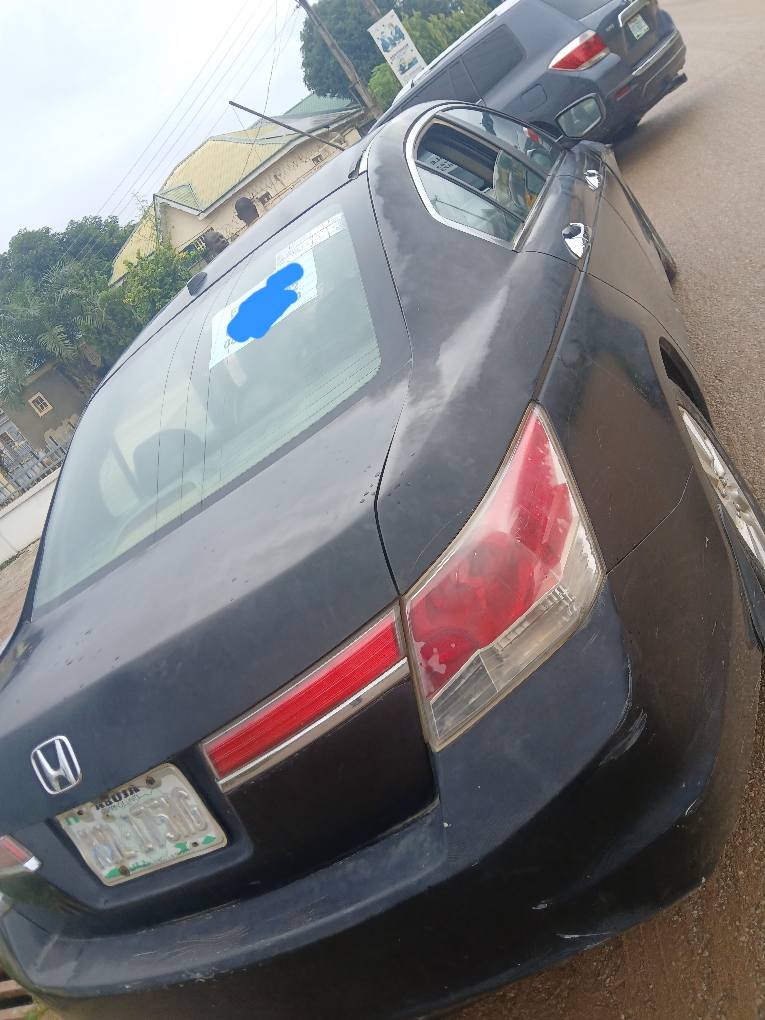 A picture of Distress 2010 Honda Accord V6 2.5M Lugbe Abuja 08162778147 09059882813