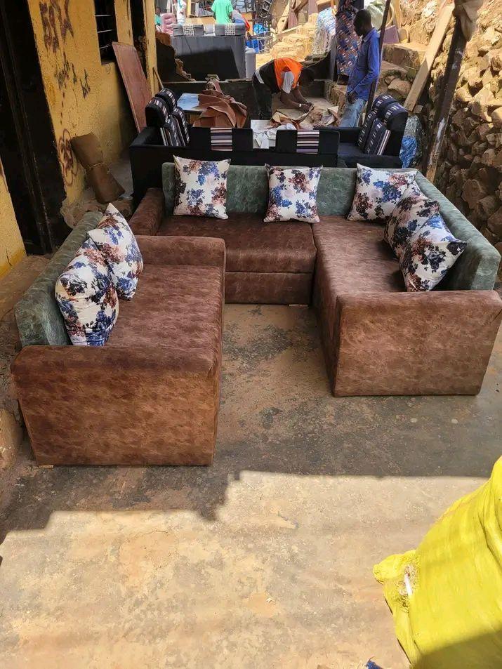 A picture of Sofa intebe