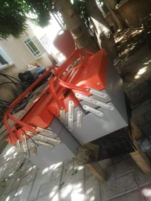 A picture of sets of mechanical tools