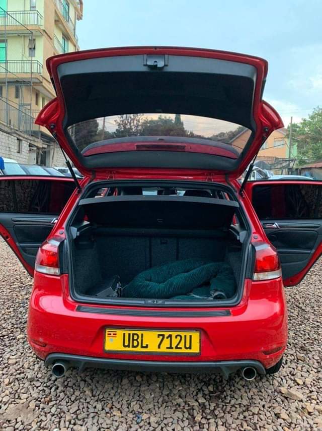 A picture of 2013 Volkswagen Golf gti
