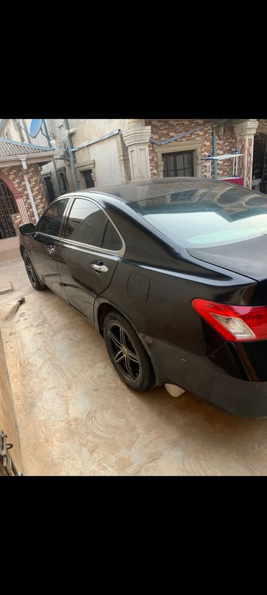 A picture of Firstbody 2007 LEXUS ES 350