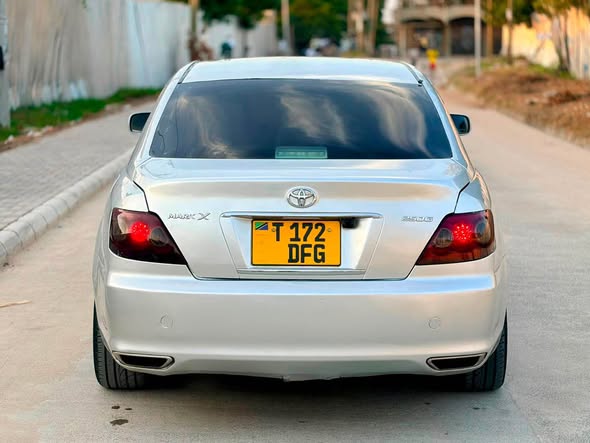 A picture of TOYOTA MARK X