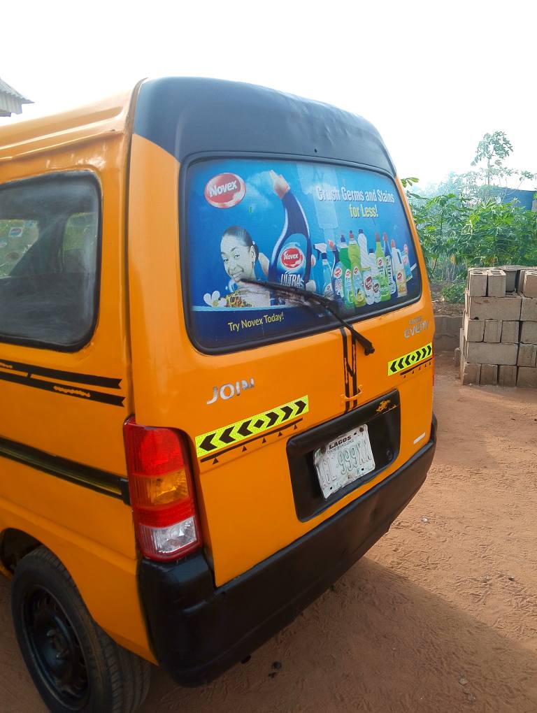 A picture of Mini bus