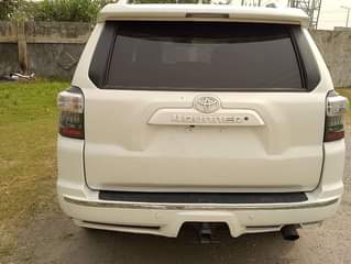 A picture of Toyota 4Runner foreign used 2016