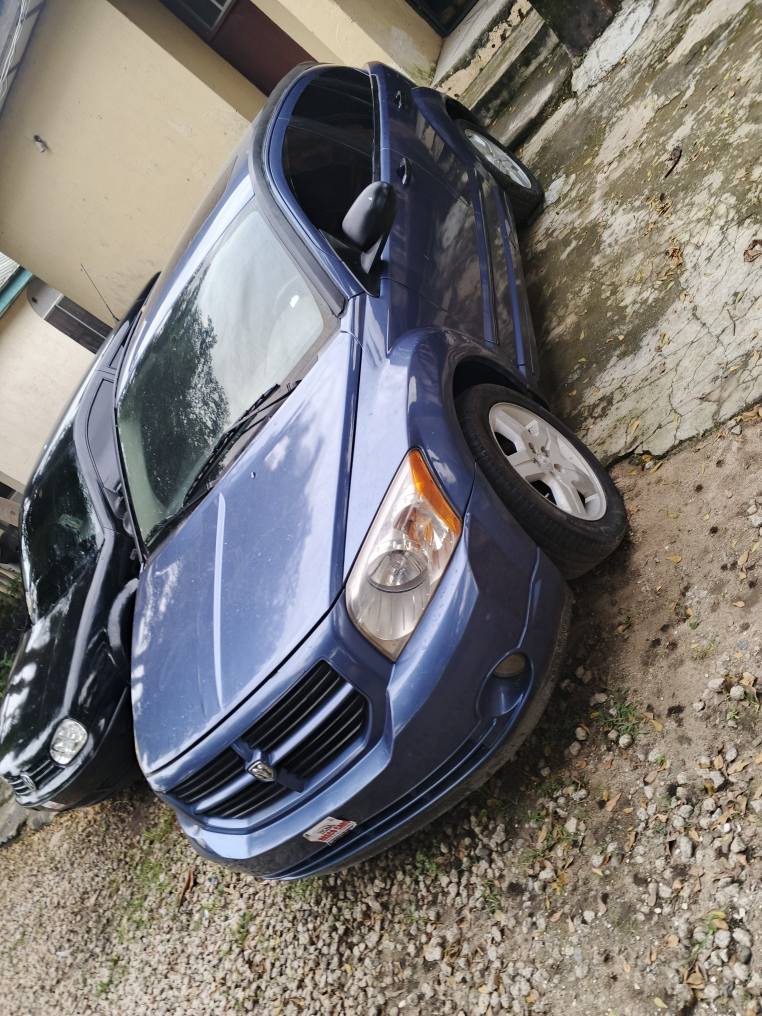 A picture of Dodge caliber