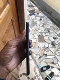 A picture of SAMSUNG GALAXY A12