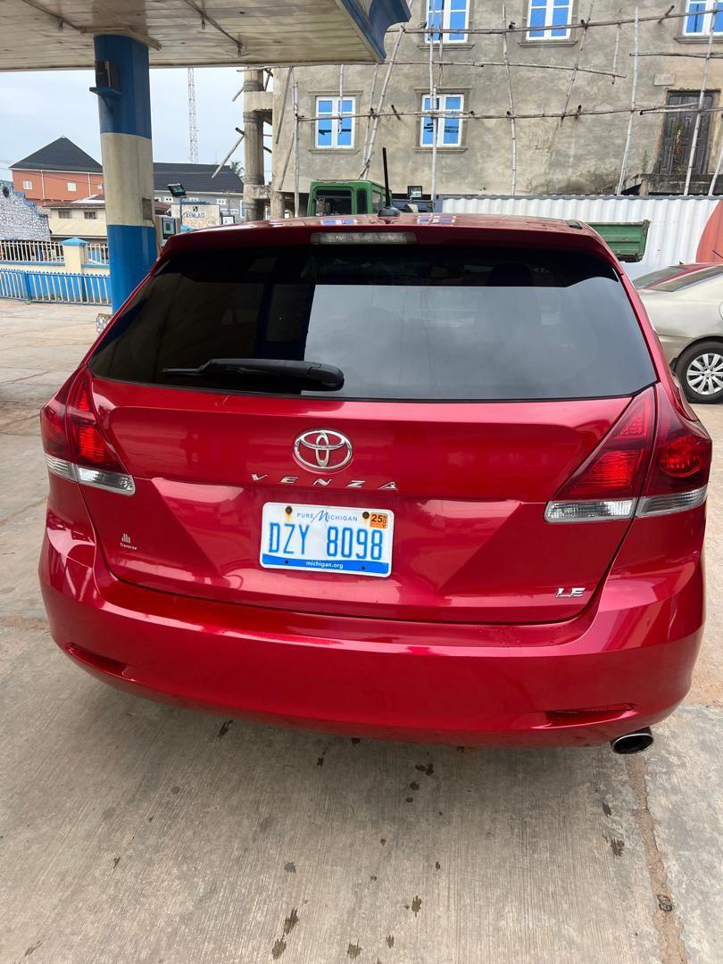 A picture of 2014 Toyota venza