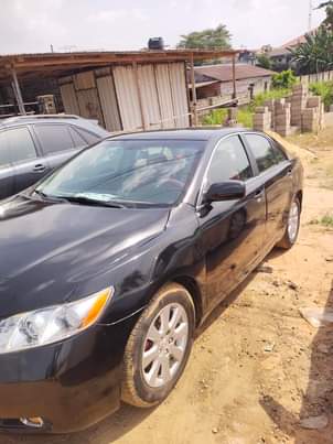 A picture of Toyota camry 2008 model v6