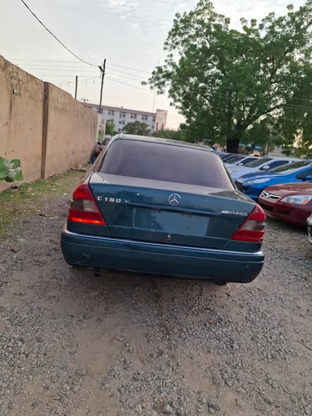 A picture of Mercedes c180