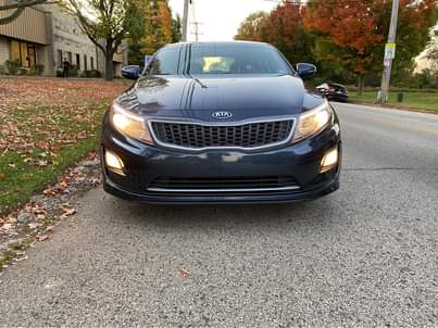 A picture of 2015 Kia Optima Hybrid EX Sedan 4D