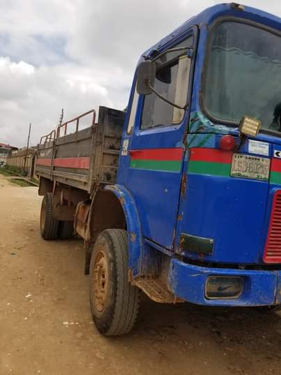 A picture of Nigeria Used Mandiesel six tyre truck in good condition. Owner