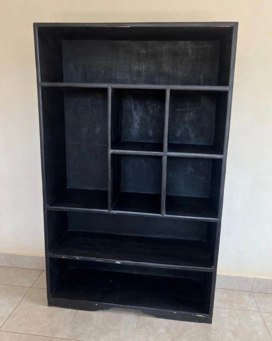 A picture of House holds